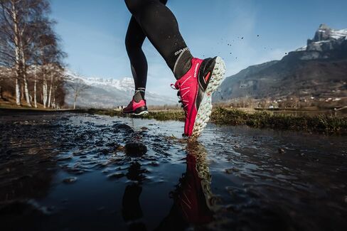 Salomon Women's Speedcross Peak Hiking Shoe in Saudi Arabia