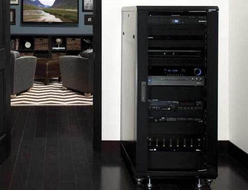 Sanus CAFH01-B1 3U مروحة عالية الحجم باللون الأسود in Saudi Arabia