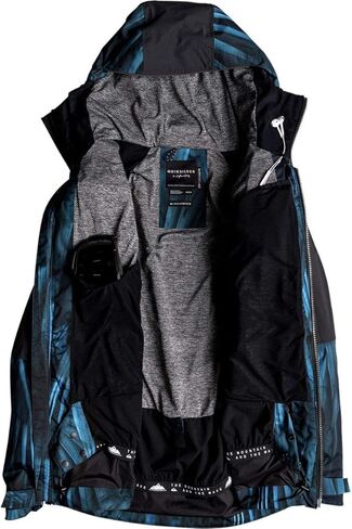 سترة رجالية من Quiksilver in Saudi Arabia