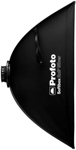 مصباح Profoto L600C LED CCT واسع للغاية مع حزمة تعتيم خالية من الوميض مع صندوق سوفت بوكس ​​مستطيل 2 × 3 بوصة وشبكة ناعمة 2 × 3 بوصة (3 قطع) in Kuwait
