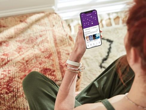 Fitbit Luxe Soft Gold Stainless Steel Case & Lunar White Band in Saudi Arabia