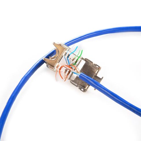 | كابل إيثرنت Cat5e بطول 1000 قدم (305 متر) - 23AWG Solid CCA UTP، كبل شبكة LAN داخلي بسرعة 550 ميجا هرتز لجهاز التوجيه والمحول والألعاب ولوحة التصحيح وكاميرا IP وPoE - صندوق السحب in Kuwait