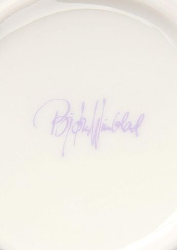 مزهرية إيفا بيورن وينبلاد، لافندر، 5.9 بوصة ارتفاع × 3.9 بوصة عمق، متضمنة صندوق هدايا in Kuwait