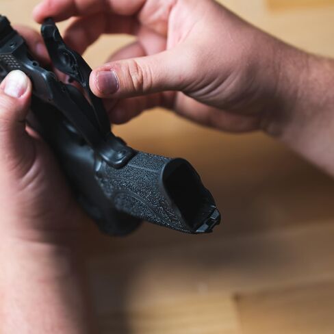 Crimson Trace LG-497 Laserguards مع هيكل عالي التحمل وتنشيط غريزي لـ Ruger LCP II، والرماية الدفاعية والمنافسة in Kuwait