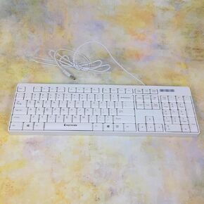 Everwrote Computer keyboards – White 104-key layout with numeric keypad for convenient data input and calculations in Saudi Arabia