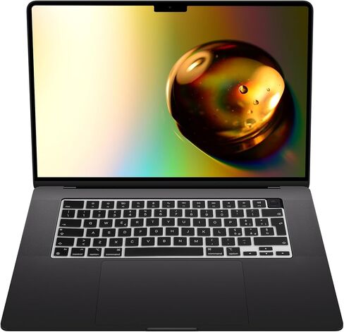 حماية لوحة المفاتيح السيليكون kwmobile - غطاء لوحة المفاتيح QWERTY (الإيطالية) متوافق مع Apple MacBook Pro 16.2 2024 M4 A3403 / A3186 - أسود in Kuwait