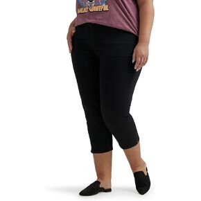 Lee Women's Plus Size Legendary Mid-Rise 21" Capri Jean