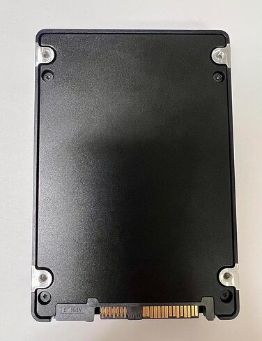 MZ-ILS960N PM1633a 960 جيجابايت SAS 12 جيجابايت/ثانية 2.5 بوصة SSD in Saudi Arabia