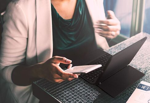 ZAGG Slimbook Go - حافظة رفيعة للغاية، مزودة بلوحة مفاتيح بلوتوث قابلة للفصل - مصنوعة لجهاز Apple iPad Pro 12.9 بوصة لعام 2019 - أسود (متجدد) in Kuwait