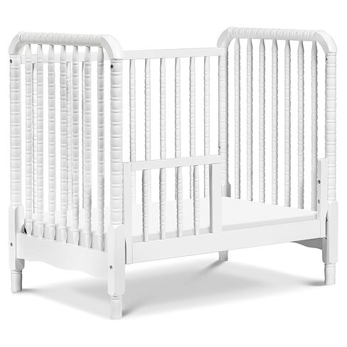 Davinci Jenny Lind 3-in-1 Convertible Mini Crib in White, Removable Wheels, Greenguard Gold Certified in Saudi Arabia