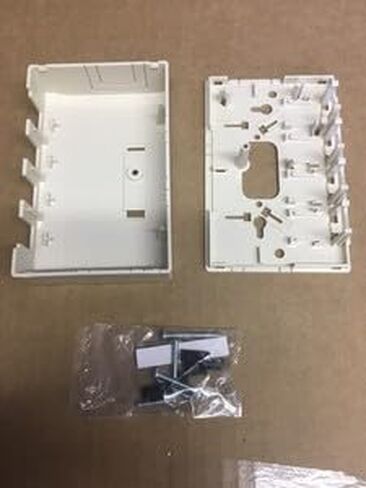 #US Office White 4-Port Data Keystone Housing Suace Mount Box ISB4OW in Saudi Arabia