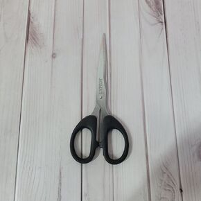 LYPEOT Scissors – Comfortable grip for most hand sizes, these household scissors make cutting easy. in Saudi Arabia