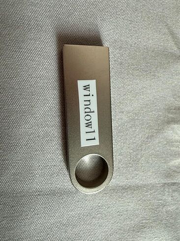 استعادة وإصلاح محرك أقراص فلاش USB لنظام التشغيل Windows 11، 64 بت، تثبيت واستعادة واسترداد وسائط التمهيد - التعليمات متضمنة in Kuwait