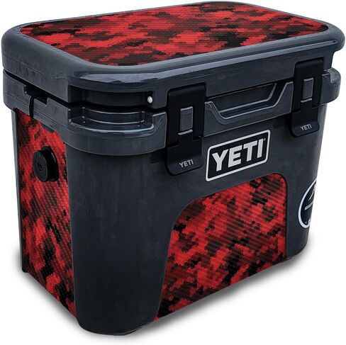 غلاف من ألياف الكربون متوافق مع مبرد Yeti Roadie 15 الصلب - مموه سداسي أحمر - غطاء لاصق واقٍ من الفينيل 3M ممتاز - سهل الاستخدام | صُنع في الولايات المتحدة الأمريكية بواسطة MightySkins in Saudi Arabia