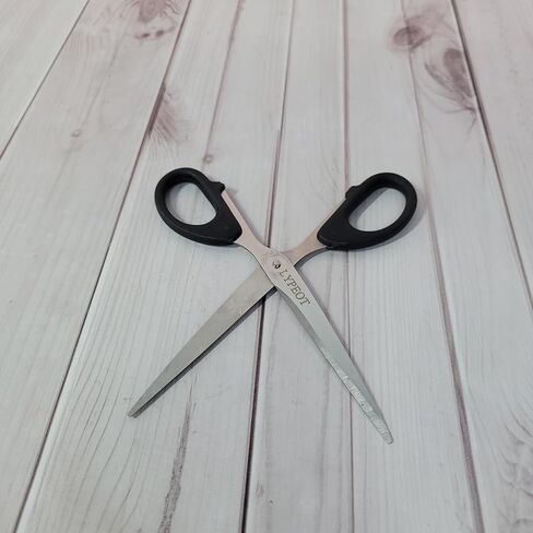 LYPEOT Scissors – Comfortable grip for most hand sizes, these household scissors make cutting easy. in Saudi Arabia