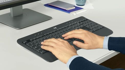 مجموعة لوحة المفاتيح والماوس اللاسلكية المتقدمة من لوجيتك MK540، مجموعة عصرية للسفر والمكتب والمنزل ونمط الحياة النشط مع مكبر صوت بلوتوث محمول صغير يتوهج في الظلام، ووسادة معصم جل ووسادة ماوس جل in Kuwait
