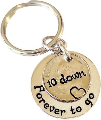 10 Down and Forever To Go on a Silver 2013 Dime الذكرى السنوية العاشرة لسلسلة مفاتيح هدية للرجال أو النساء in Kuwait