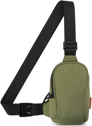 حقيبة صغيرة بحزام للرجال/النساء، حقيبة ظهر مضادة للماء للسفر وممارسة الرياضة والجري والمشي لمسافات طويلة (أسود) in Kuwait