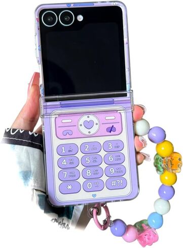 حافظة إبداعية لطيفة لهاتف سامسونج جالاكسي Z Flip 7 مع حزام خرز Kawaii، غطاء حماية مفصلي مطبوع عليه ريترو PC، حافظة معصم عصرية للفتيات لهاتف Z Flip 7 - أرجواني in Kuwait