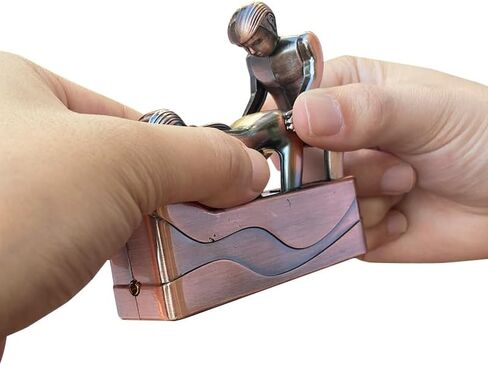 ولاعة شعلة نفاثة حمراء برونزية عتيقة، ولاعات باردة محمولة، ولاعة غاز البيوتان القابلة لإعادة الملء مقاومة للرياح، ولاعة شموع للتخييم والشواء والمطبخ (خالية من البيوتان) in Kuwait