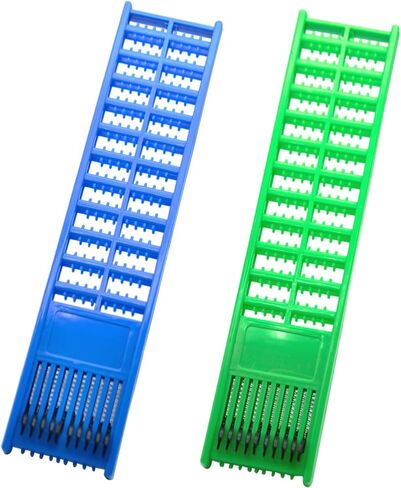 2 Pcs Fishing Hook Holder Plastic Snelled Hook Holder Fishing Leader Line Board Organizer (Blue and Green) in Saudi Arabia