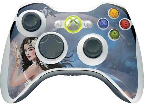 ملصق Skinit المخصص للألعاب متوافق مع وحدة التحكم اللاسلكية Xbox 360 - مرخص رسميًا من Nene Thomas Fairy on Moon with Birds من Nene Thomas Design in Saudi Arabia