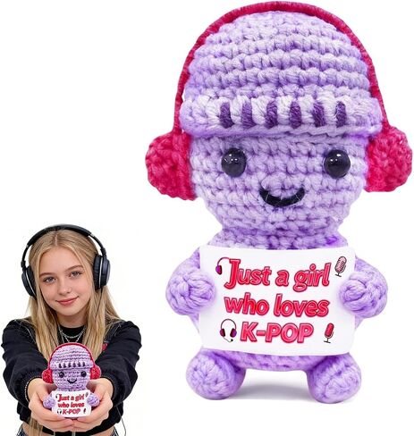 هدايا Kpop، K-Pop Merch، هدايا الدراما الكورية، حشوة تخزين عيد الميلاد، هدية موسيقية للنساء - دمية كروشيه إيجابية مصنوعة يدويًا للفتيات المراهقات المغنيات Kpop، حشوة سلة K-pop in Kuwait