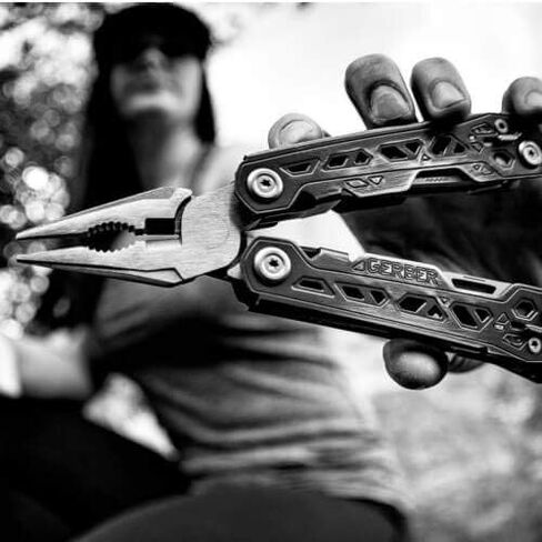 Gerber Blades 31-003304 Truss Multi-Tool Stainless Steel Handles Blister Pack in Saudi Arabia