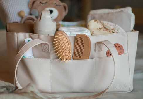 سلة تنظيم حفاضات الأطفال من الجلد النباتي من Uniklook، سلة تخزين، سلة للحفاضات والمناديل المبللة، عربة حمل لمعدات الأطفال للفتيات والفتيان، تخزين الحضانة (بلاك) in Kuwait