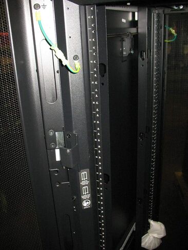 Netshelter Av 42U 600MM Wide X 825 Deep Enclosure with Sides and 10-32 Threaded in Saudi Arabia