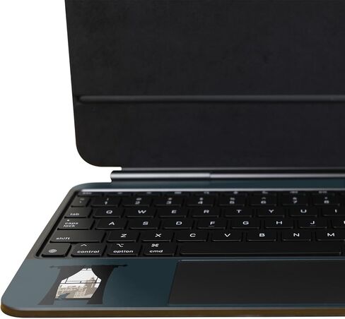 غلاف لوحة المفاتيح متوافق مع لوحة مفاتيح Apple Magic Keyboard لجهاز iPad Pro 13 بوصة (M5) 2025 - Onlooker - غطاء لاصق واقٍ من الفينيل 3M ممتاز - سهل الاستخدام | صُنع في الولايات المتحدة الأمريكية بواسطة MightySkins in Saudi Arabia