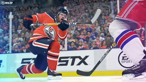 NHL 20 - PlayStation 4 (Renewed) in Saudi Arabia