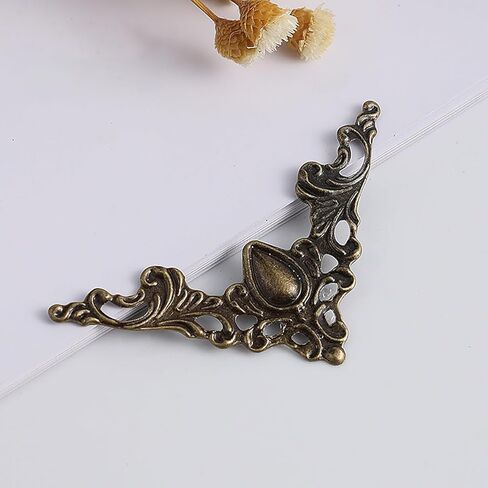 40 Pcs Antique Bronze Edge Corner Decorative Protectors, Metal Scrapbooking Albums Embellishment Photo Frame Jewelry Box Decorative Corner ﻿ in Kuwait