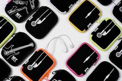 MYTAGALONGS Ear Bud Case in Saudi Arabia