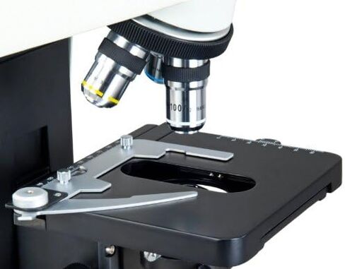 OMAX 40X-1600X Advanced Binocular Phase Contrast Compound Microscope with Interchangable Phase Contrast Kit and Reversed Nosepiece in Saudi Arabia