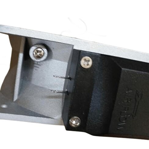 ل 109-601 100V 0.43/0.35A 37.5/33W 160 مللي متر 16050 254.4CFM/300.4CFM الألومنيوم الإطار مروحة التبريد in Kuwait