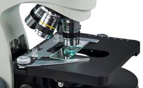 OMAX 40X-2000X Trinocular Phase Contrast Compound Microscope with Plan Turret Phase Contrast Kit and Reversed Nosepiece in Saudi Arabia