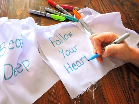 أعلام الصلاة الفارغة مجموعة من 7 أعلام ضع صلواتك الخاصة (سبعة شقرا) in Kuwait