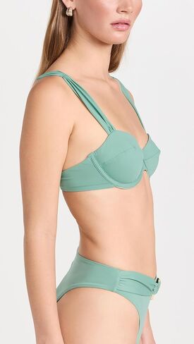 قطعة علوية بكيني نسائية من Riot Swim ذات سلك مزخرف بحلقة in Kuwait