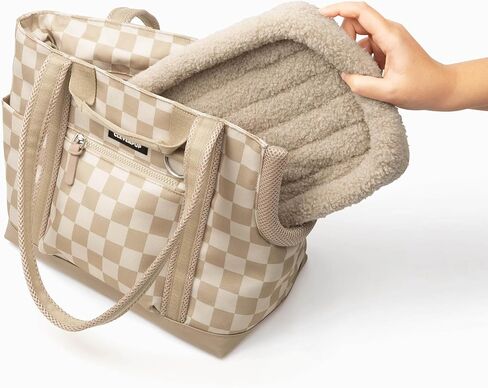 حاملة الكلاب Cleverpup Transit Tote للكلاب الصغيرة التي يصل وزنها إلى 8 أرطال، مجموعة 4 قطع ناعمة الجوانب مقاس 16x11x8 مع قاعدة مقاومة للماء، حشوة قطيفة، كيس طعام، فتحة رأس شبكية - صغيرة، لوحة شطرنج in Kuwait