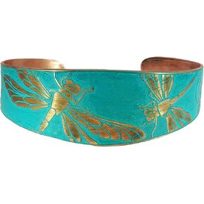 سوار مصنوع يدويًا من النحاس الصلب مدبب مع عزر اليعسوب المحفور، زنجار ريفي in Kuwait