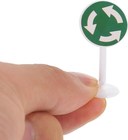 28 قطعة من زينة إشارات المرور المصغرة، زينة لافتات الطرق البلاستيكية الصغيرة، زينة لبيت الدمى، مخروط المرور، حاجز إشارة، نموذج إشارات الشوارع الصغيرة، مجموعة تعليمية لبيت الدمى، منظر صغير in Kuwait