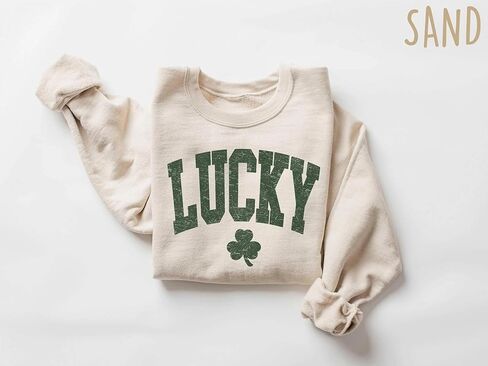قمصان Lucky St Patricks مخصصة - سويت شيرت شامروك نسائي مخصص - تي شيرت مضحك لعيد القديس باتريك - تي شيرت يوم الحظ الأيرلندي - قمصان St Pattys - هدية عيد القديس باتريك للأزواج in Kuwait