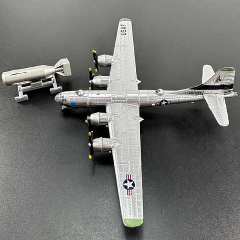 1:300 نموذج طائرة محاكاة US B29 Superfortress قلعة الهواء مفجر نموذج طائرة سبيكة ABS المواد البلاستيكية مجموعة طائرة الطيران in Kuwait
