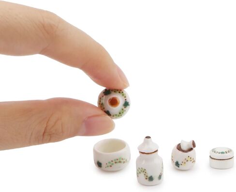 1:12 Scale Kitchen Food Accessories Miniature Sugar Shaker Candy Food Model Pretend Play 4 Jars Set Dollhouse Ornament Mini Scene Accessories Restaurant Candy Simulation (Porcelain) in Kuwait