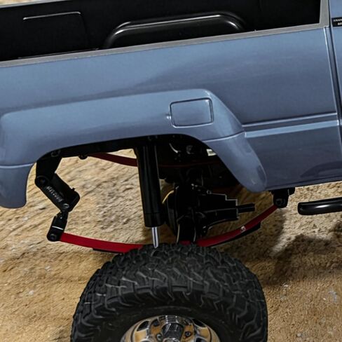 نوابض ورقية مرنة فائقة النعومة باللون الأحمر (4 قطع) تعمل على Tamiya F-350 وHilux وRC4WD Trail Finder in Kuwait