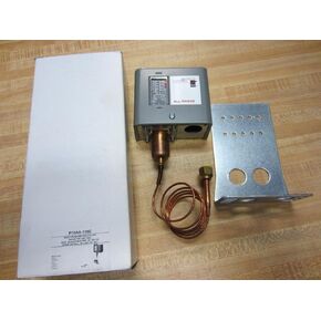 جونسون كونترولز P70AA-118C التحكم في ركوب الدراجات لمروحة المكثف للمبردات غير المسببة للتآكل، قطب واحد، رمي واحد، نطاق 100 إلى 400 رطل لكل بوصة مربعة، 36 بوصة شعرية، 1/4 بوصة صمولة مضيئة