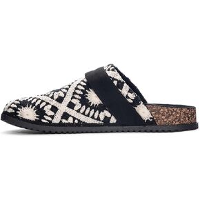 Dirty Laundry Women's Bunches Clog