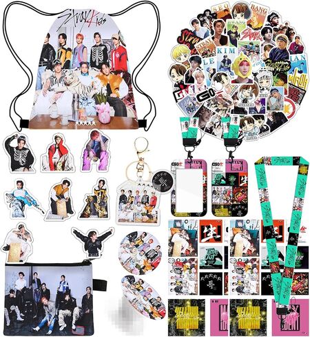 تتضمن منتجات POKOPUS Stray Kids Merch حقيبة برباط وحقيبة للعملات المعدنية وبطاقة الهوية وملصقات الحبل وسلسلة المفاتيح بوتو دبوس حامل هاتف بضائع KPOP in Kuwait