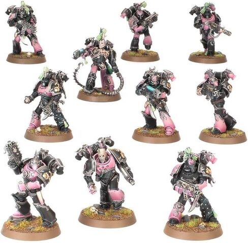 Warhammer 40K: قوة قتال أطفال الإمبراطور: أسياد الفائض in Kuwait
